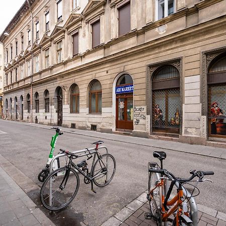 D24 - Historic Quarter Design Loft - Best Location By Bqa Budapeste Exterior foto